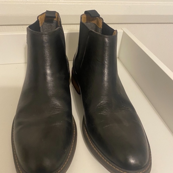 Vionic Men's Chelsea Boots - Picture 5 of 7